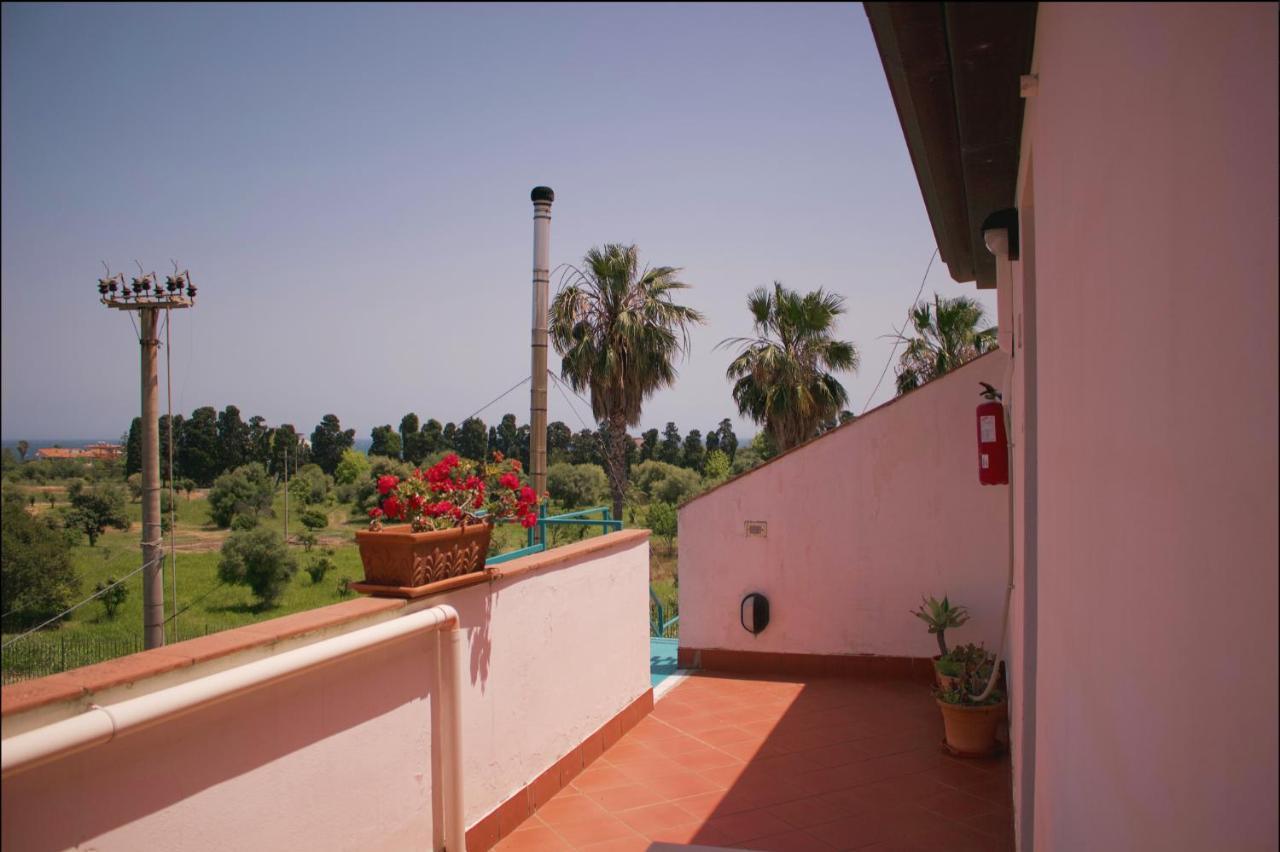 Bed and Breakfast La Trinacria à Giardini-Naxos Extérieur photo