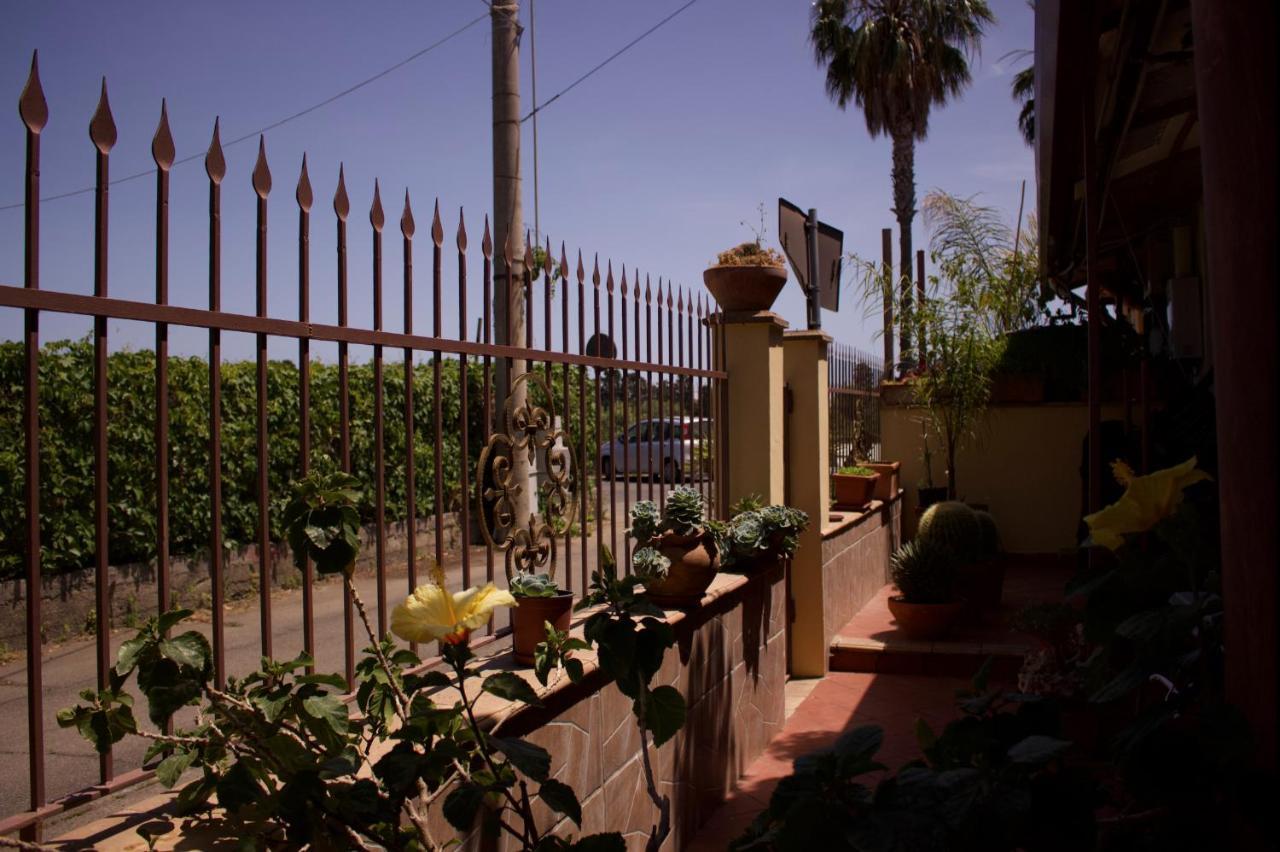 Bed and Breakfast La Trinacria à Giardini-Naxos Extérieur photo
